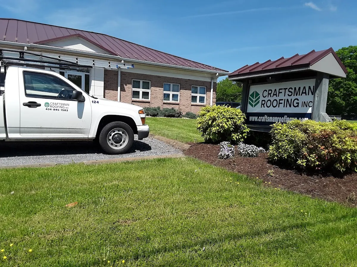 Quality Roof Replacement by experienced craftsmen in Yacht Harbor Estates